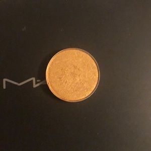 MAC Goldmine Frost Eye Shadow DISCONTINUED